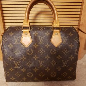 Authentic Louis Vuitton Speedy 25